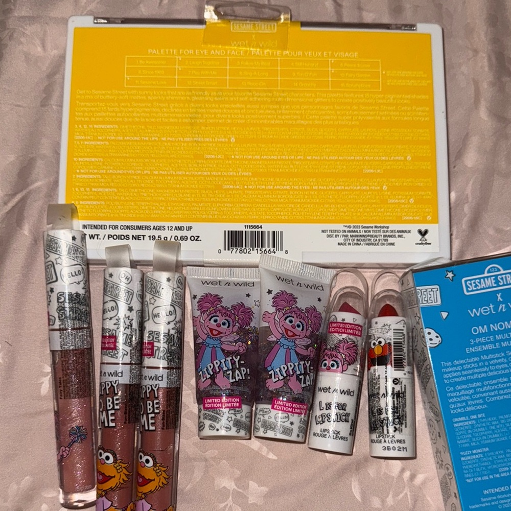Wet n Wild Sesame Street Makeup Set - Picture 5 of 7